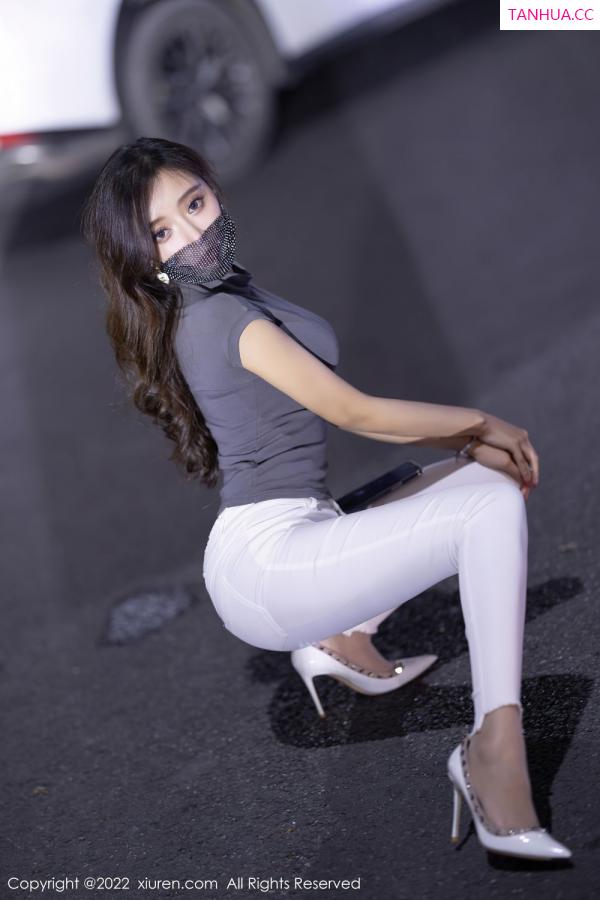 王馨瑶  [XiuRen]高清写真图 2022.02.22 No.4621 王馨瑶yanni第4张图片